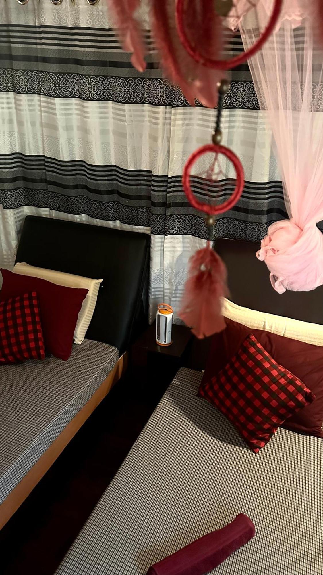 A Lounge Hostel And Cafe Элла Экстерьер фото